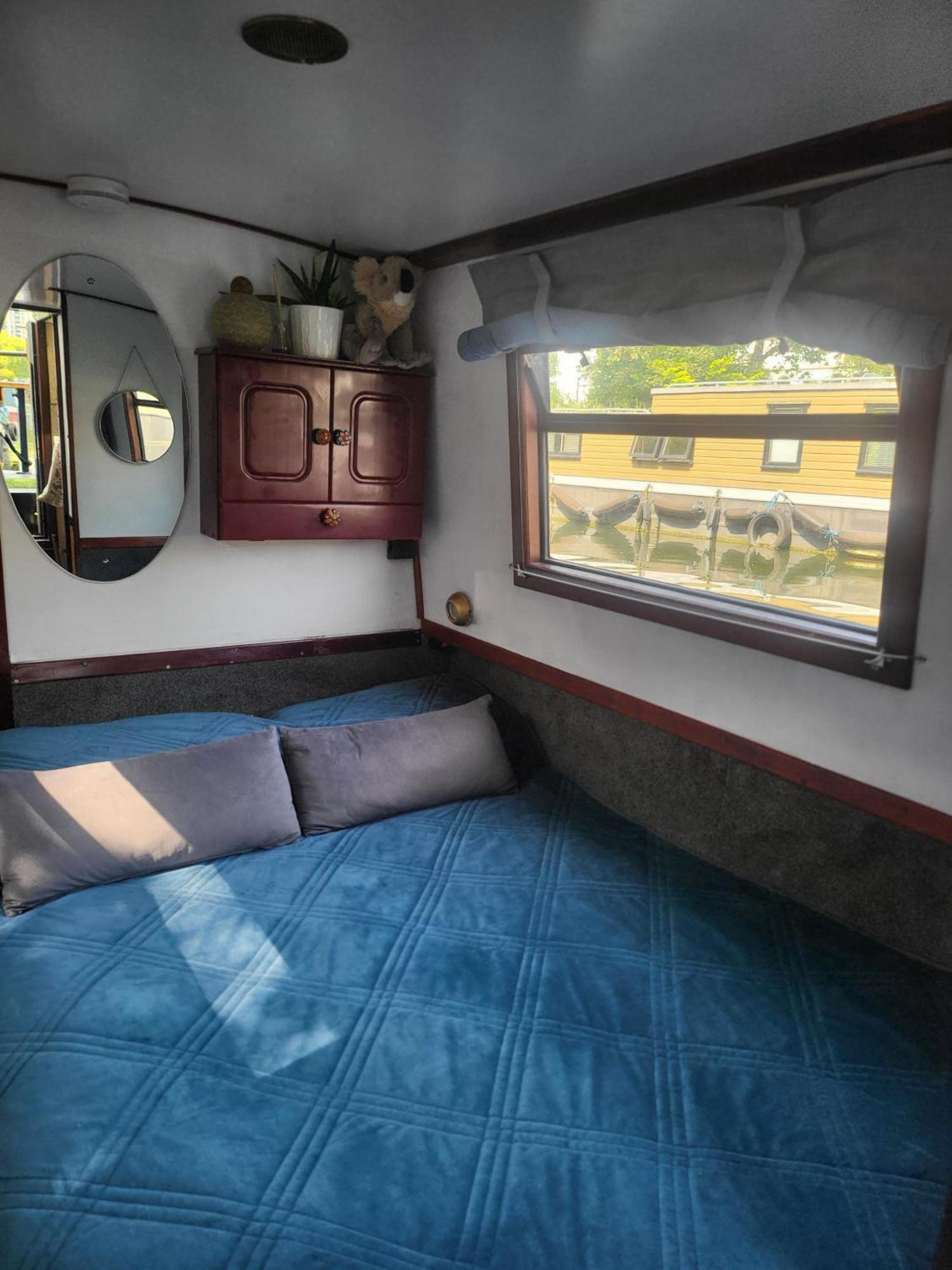 Comfy Canal In Little Venice For Family & Friends Bateau-hôtel